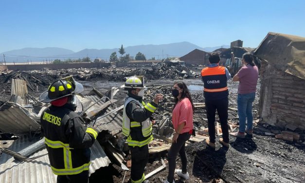 Gobierno Regional se reunió con alcalde y concejo municipal de San Fernando para coordinar acciones por siniestro