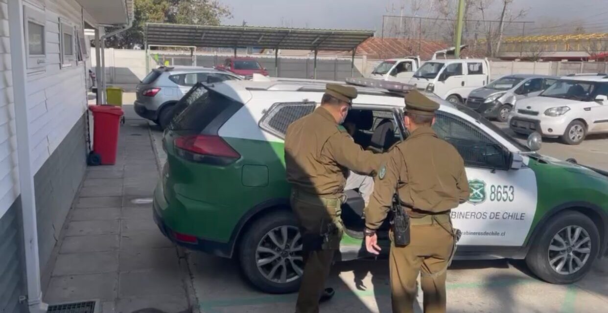 Carabineros detuvieron a cinco menores de edad luego de robar autos en tour delictual