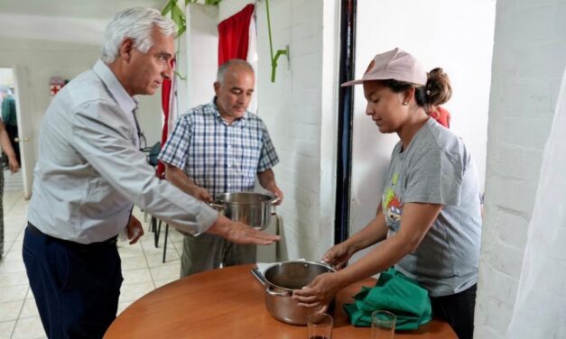 Gobierno Regional financia ollas comunes en 6 comunas de la región