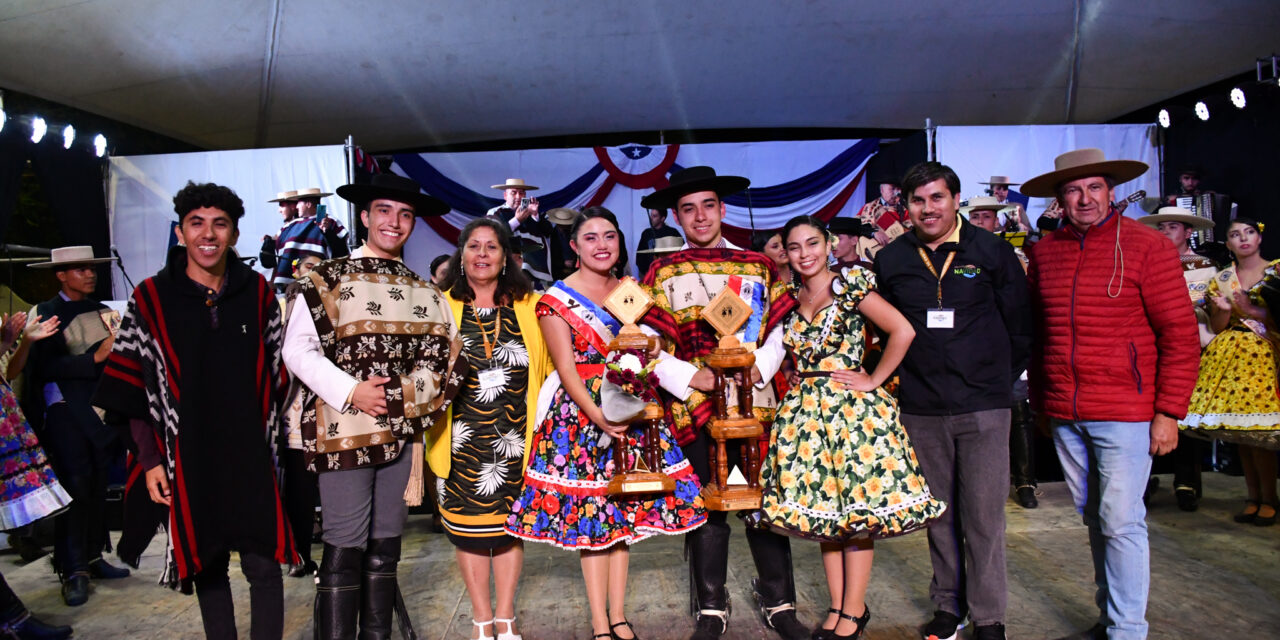 XI Versión: Representante de la Región Metropolitana fueron los ganadores del Campeonato Nacional de Cueca Huasa Jóvenes del Bicentenario.