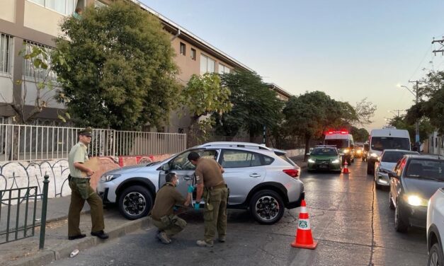 Menor de edad detenido por Carabineros luego de robo en automotora.