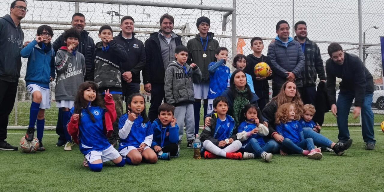 Club deportivo de San Fernando trabaja en la formación de niños y niñas futbolistas