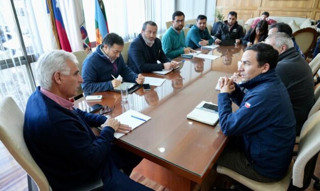 Gobernador Regional convoca a servicios de Fomento Productivo para planificar ayudas en zonas afectadas por temporal