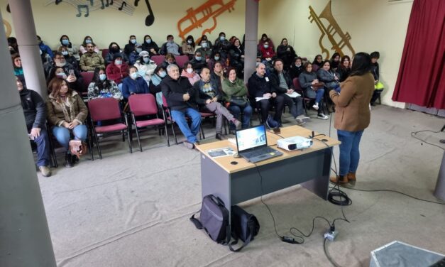 Comités de vivienda de Colchagua recibieron capacitación del Serviu