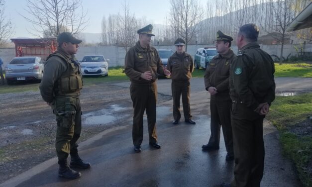 Como positiva calificó su visita a la zona el General Contralor de Carabineros