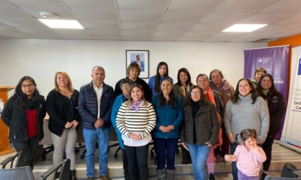 Seremi de la Mujer, Constanza Valencia, presenta la actualización del Plan Nacional de Igualdad 2018-2030 en Cardenal Caro junto a autoridades regionales y provinciales