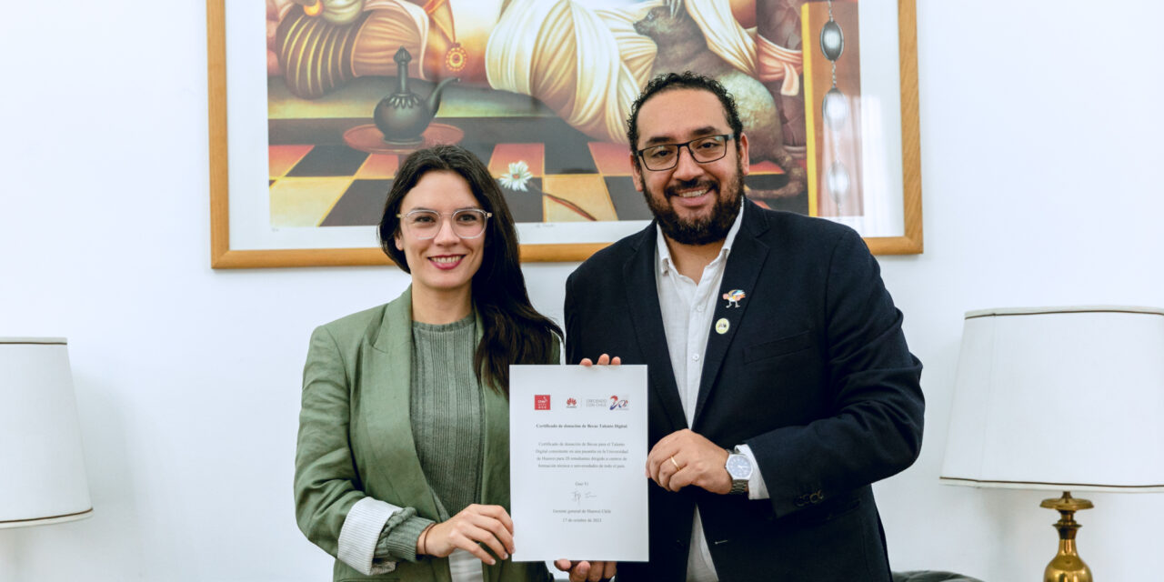 Becas Huawei: Ministra Vallejo y ministro Cataldo se reunieron para trabajar en la implementación del beneficio que busca destacar a jóvenes talentos chilenos