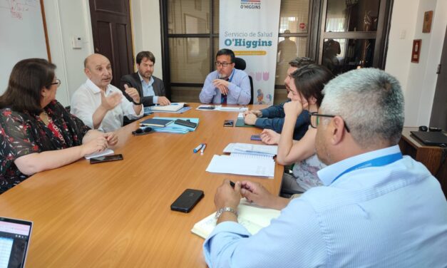 Refuerzan mesas de trabajo para enfrentar falta de especialistas en Hospital Regional