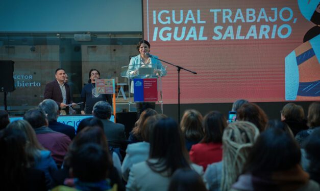 Seremi de la mujer y seremi del trabajo valoran propuesta legislativa de equidad salarial