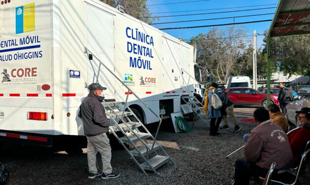 Personas en situación de calle reciben atención odontológica a través de Ruta Médica