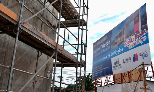Gobernador Silva Amaya junto a Don Francisco recorren obras de construcción de Instituto Teletón en O’Higgins