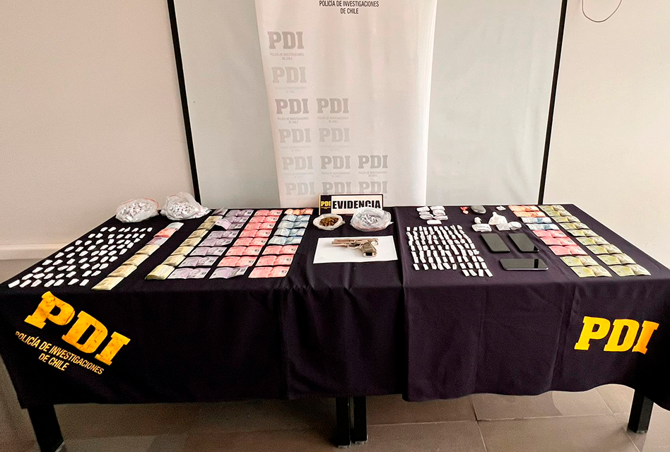 Diez detenidos en procedimiento de la PDI por microtráfico en Santa Cruz