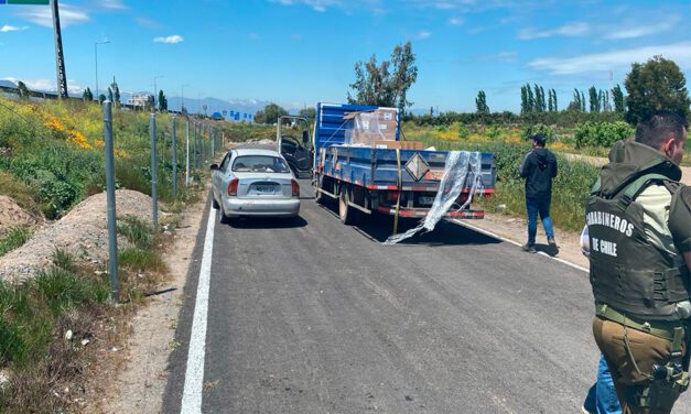 Rápido actuar de Carabineros permitió detención de 3 personas que robaron un camión con químicos