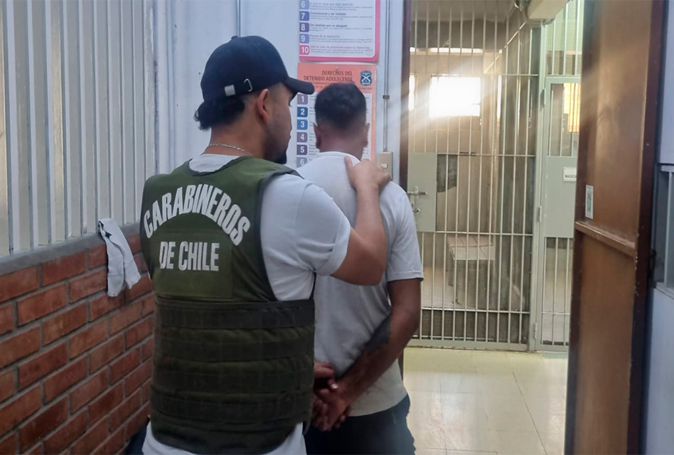 Carabineros SEBV Rancagua detiene a una persona por receptación de una camioneta