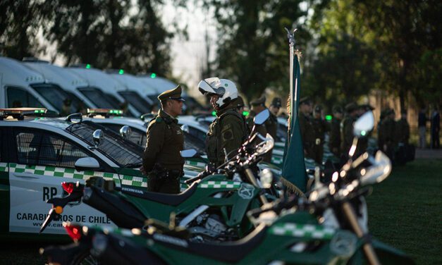 S.E. el Presidente de la República, Gabriel Boric Font, encabezó entrega de vehículos policiales a Carabineros en el marco del Plan Nacional contra el Crimen Organizado