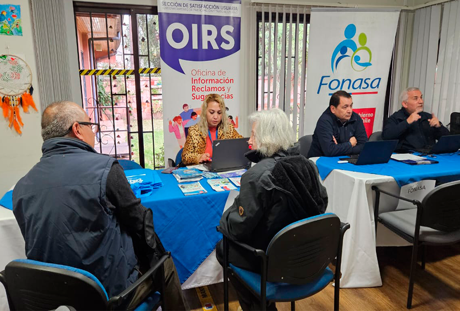 Centro Arrebol realiza exitosa Feria de Servicios para cuidadores y personas con demencia en Rancagua