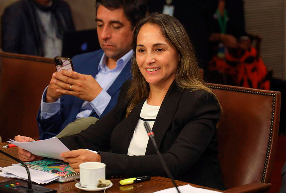 Diputada Carla Morales pide escuchar problemática de agricultores de Lolol ante Comisión de Agricultura