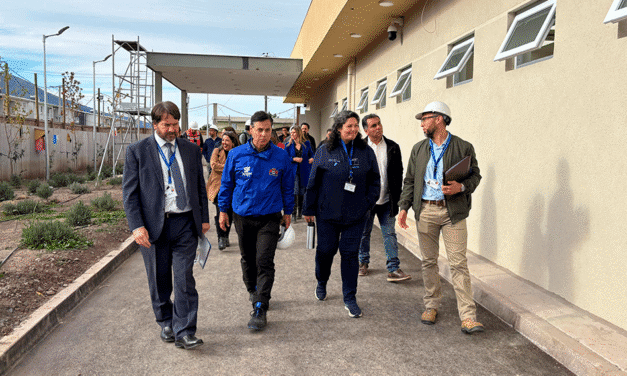 Avance del 95% en obras del nuevo CESFAM y SAR Poniente de San Fernando constataron autoridades