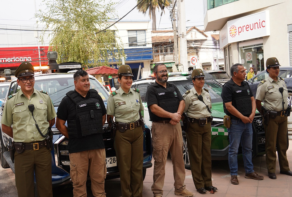 Municipalidad de Santa Cruz firmó histórico convenio OS 14 con Carabineros