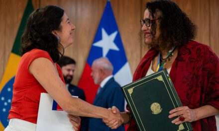 Brasil se integra a Latam GPT: ministra Aisén Etcheverry firma acuerdo en Gira Presidencial