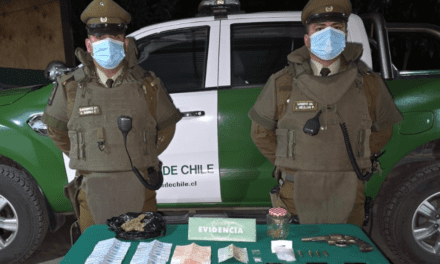 Carabineros detiene a dos sujetos por tenencia ilegal de armas de fuego y municiones