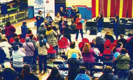 Exitoso encuentro un té por el buen trato, reunió a personas mayores de Santa Cruz